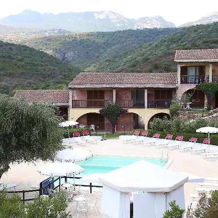 Aparthotel Costa Ruja Portisco