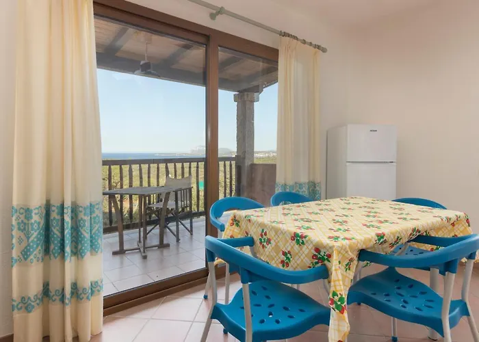 Costa Ruja Apartmanhotel 3*