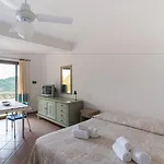 Costa Ruja