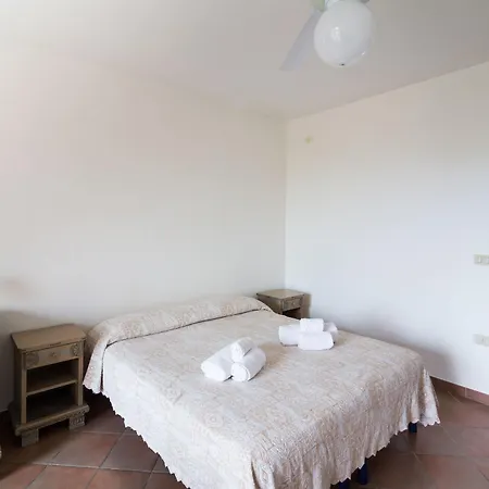 Aparthotel Costa Ruja 3*