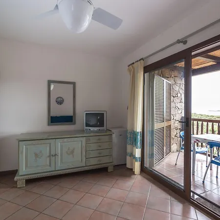 Costa Ruja Aparthotel
