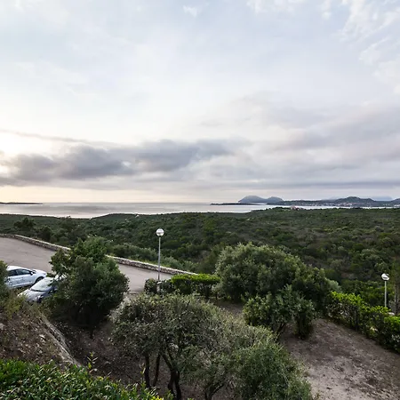 Ξενοδοχείο με διαμερίσματα Costa Ruja Portisco