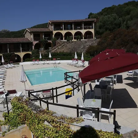 Costa Ruja Aparthotel