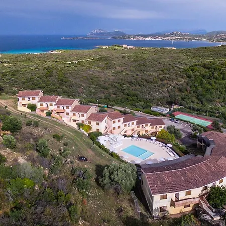 Costa Ruja Aparthotel Portisco