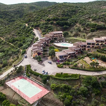 Costa Ruja Aparthotel Portisco